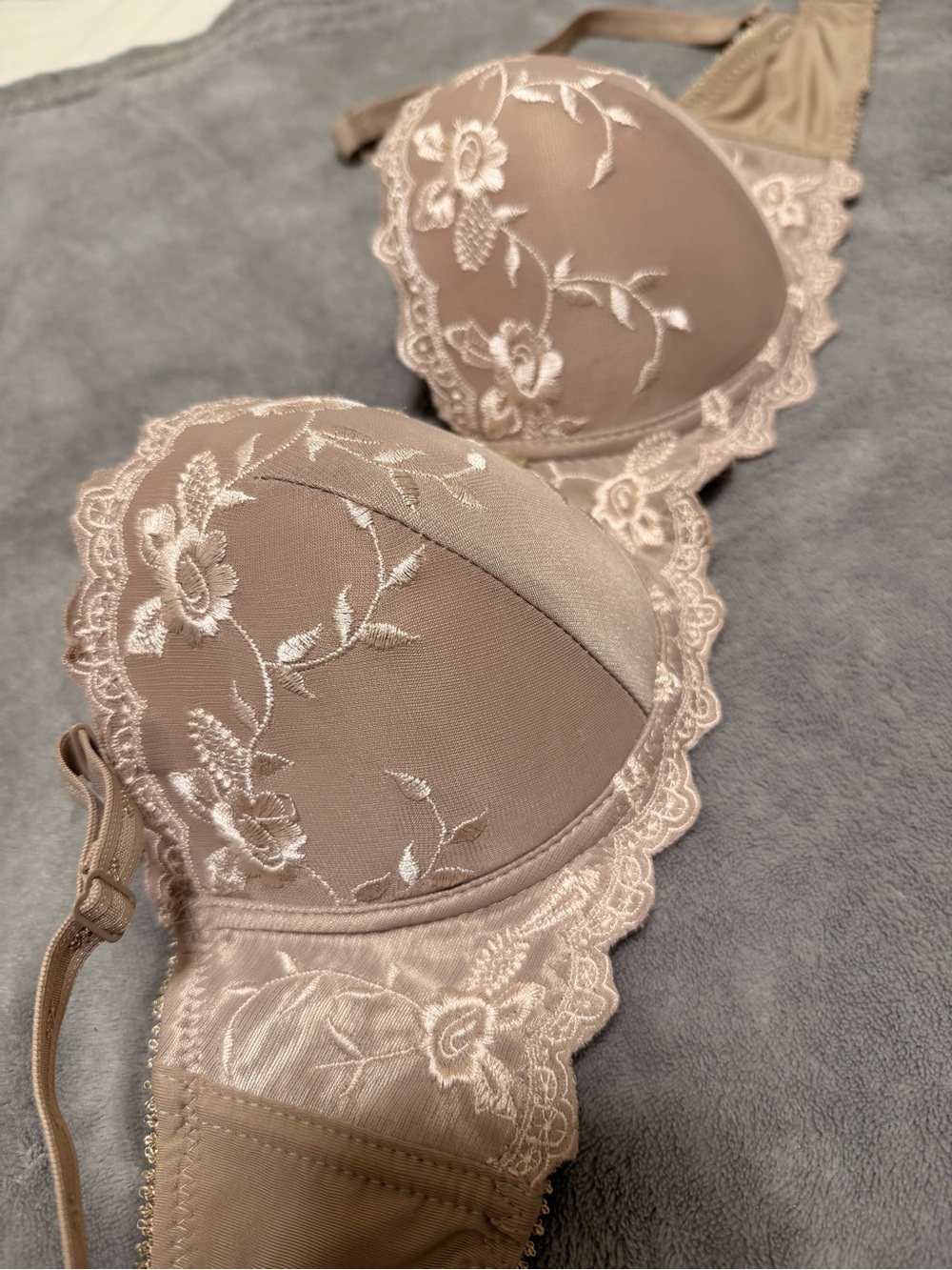 Rene Rofe Embroidered Lace Underwire Push-up Bra - Picture 3 of 3